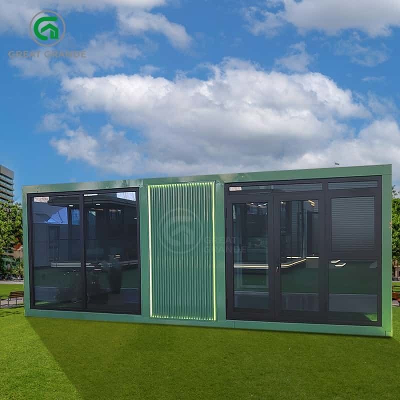 20FT Portable Expandable Homes Convenience Comfort Galvanized Steel Frame Composite Wall Panels